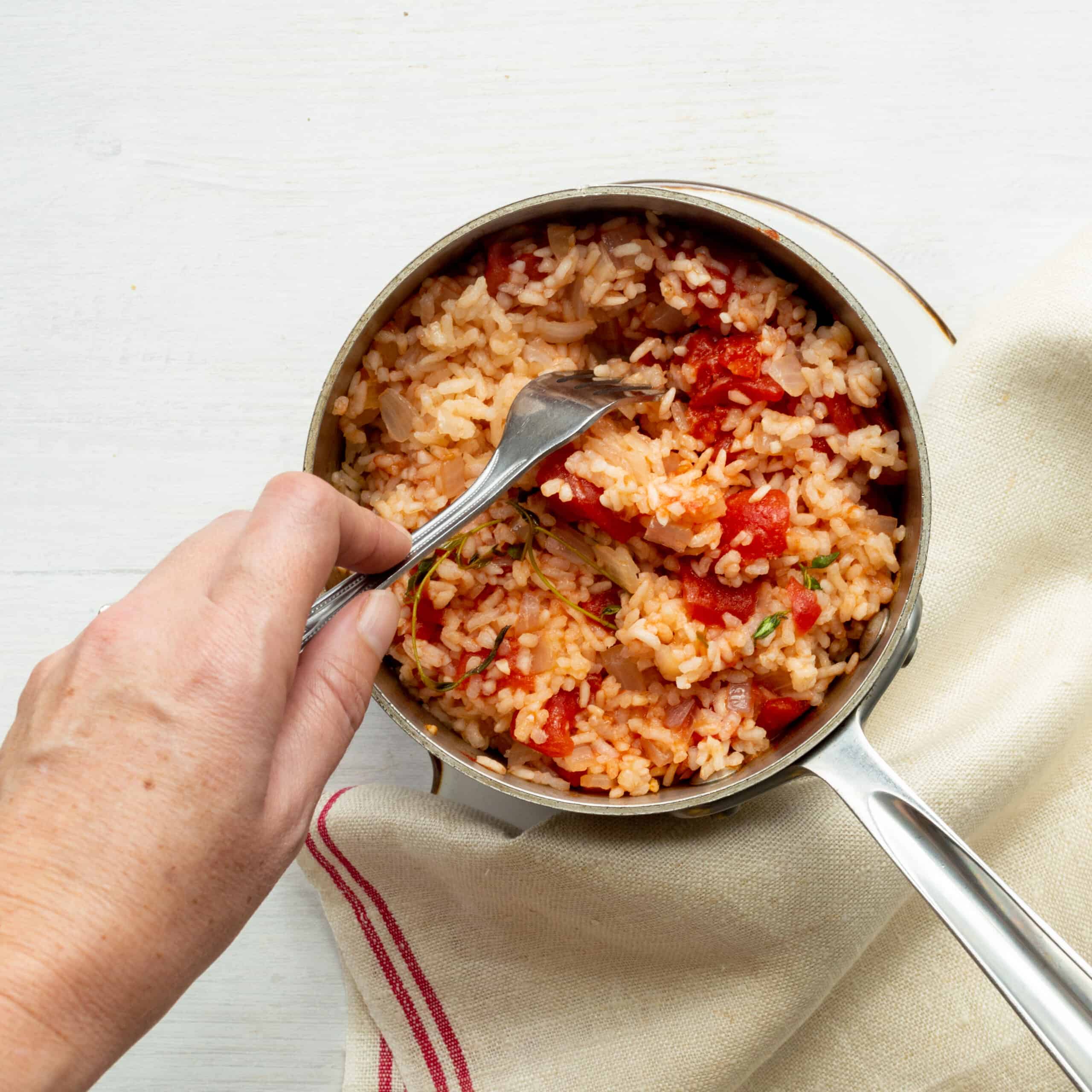 Quick And Easy Southern Style Tomato Rice Pilaf Little Black Skillet   Quick And Easy Southern Style Tomato Rice Pilaf  Step 4 Scaled 