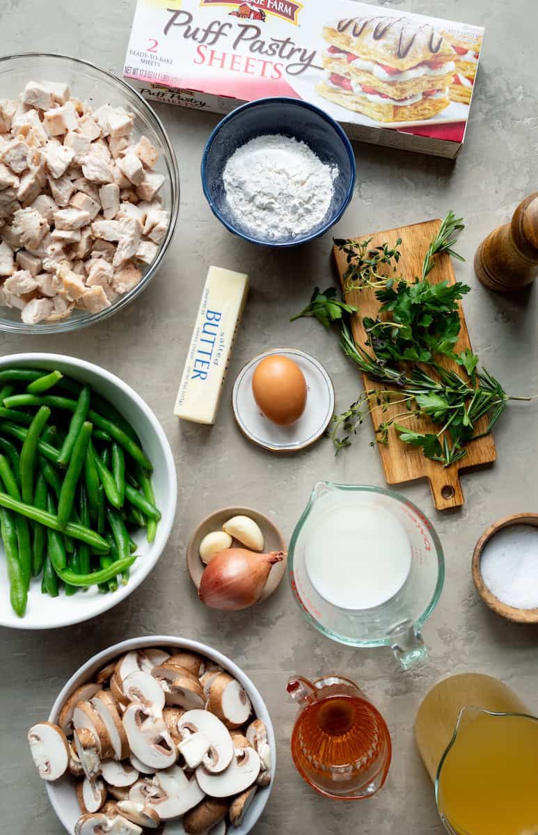 Ingredients for turkey pot pie with puff pastry.