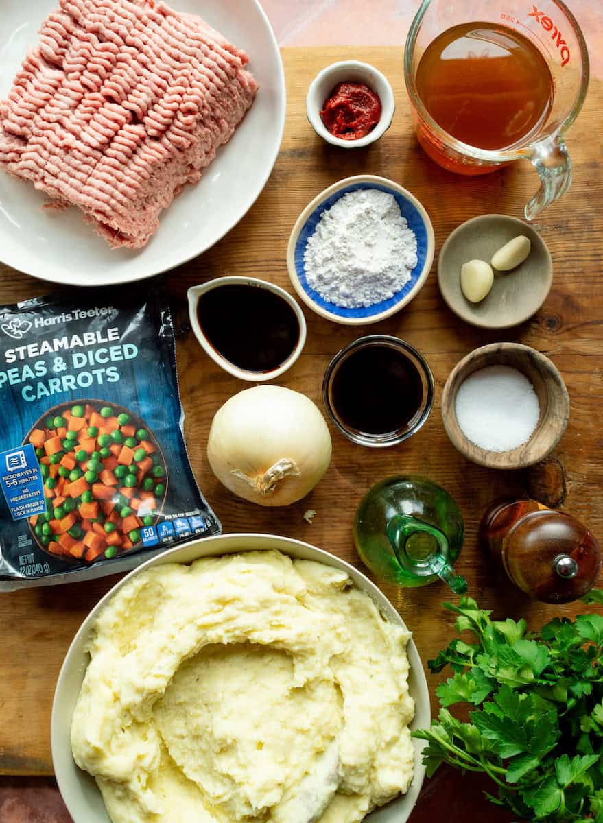Ingredients for turkey shepherd's pie (cottage pie).